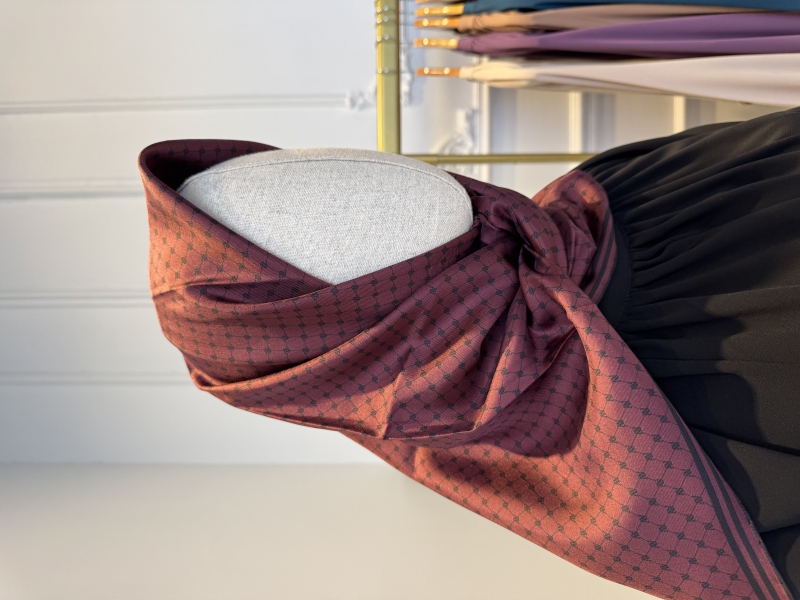 Armine Bordo Geometrik Desenli Twill İpek Eşarp