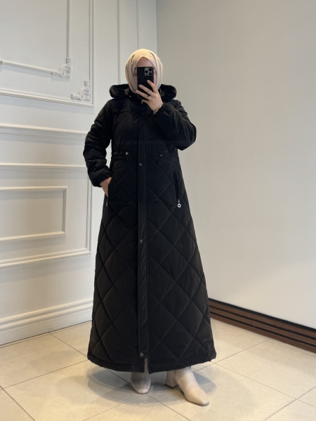 Arora Kapitone Mont Siyah