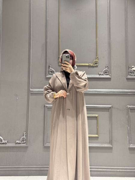 Elvan Abaya Bej